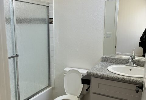 Terrific Apartment Near Beverly Hills