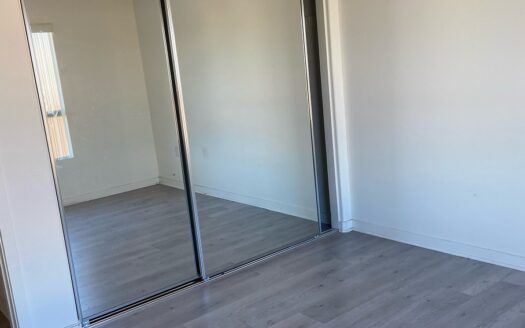NEWLY CONSTRUCTED APARTMENT IN THE HEART OF NORTH HOLLYWOOD WITH PARKING