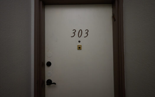 Lovely Apartment in Prime Hollywood Area!