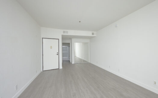 Lovely Apartment in Prime Hollywood Area!
