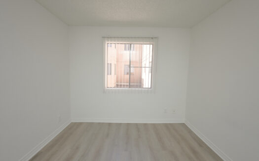 Wonderful Apartment in Westlake / Koreatown