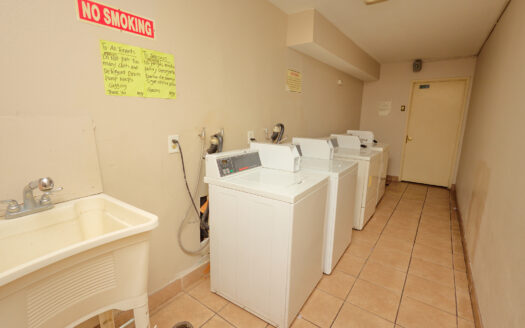 Wonderful Apartment in Westlake / Koreatown