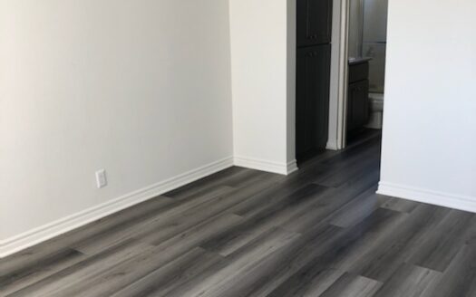 Great Apartment in Glassell Park ! Parking Included!
