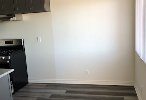 Great Apartment in Glassell Park ! Parking Included!
