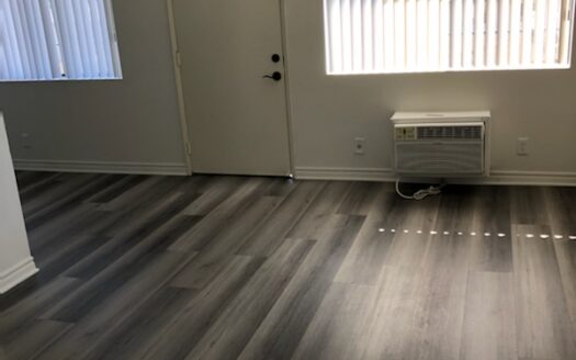 Great Apartment in Glassell Park ! Parking Included!