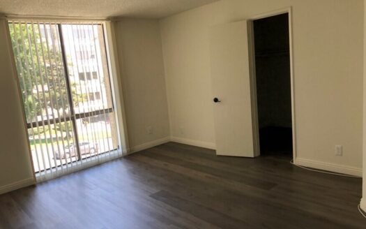 515 S. La Fayette Park Pl.